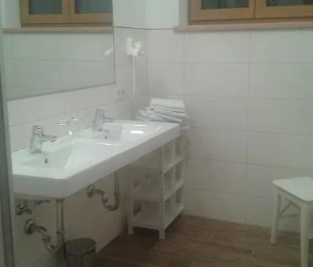 博艺保尔霍夫温巴查哥农家乐 农家乐