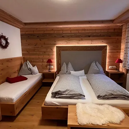 Biobauernhof Windbachgut Фермерский дом *